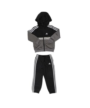 Juniors adidas Badge of Sport Full-Zip Tracksuit in black.- Track Top:- Hooded.- Full zip fastening.- Elasticated cuffs and hem.- adidas branding.- 100% Polyester (Recycled).- Pants:- Elasticated waistband.- Elasticated cuffs.- 3- Stripes design.- 100% Polyester (Recycled).- Ref: JJ2535