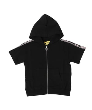 Juniors Off White Logo Band Zip Hoodie in black.- Hooded.- Short sleeves.- Full zip fastening.- Front pockets.- Ribbed waistband.- Logo band.- 100% Cotton.- Ref: OGBE0020011010