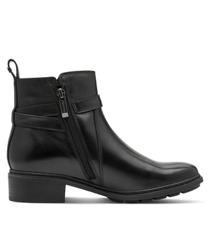 Deze Tamaris enkellaarsjes van echt leer combineren elegantie met dagelijks comfort. Dankzij de rits aan de zijkant en de Touch-It binnenzool zijn ze ideaal voor smart-casual looks en dagelijks gebruik. Belangrijkste kenmerken: Bovenwerk van hoogwaardig echt leer, handige ritssluiting aan de zijkant, zachte textielvoering en binnenzool, Touch-It voetbed past zich aan de vorm van je voet aan, hakhoogte van 35 mm voor subtiele lift, duurzame synthetische buitenzool, perfect voor zowel casual als nette outfits.
