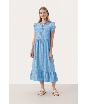 Regular fit,Midi lengte  Fijne was 30°, niet bleken, niet in de droger drogen, Druipnat ophangen in de schaduw, warm strijken max. 150° C, Niet droog reinigen  95% Polyester (Gerecycled),5% Elastaan