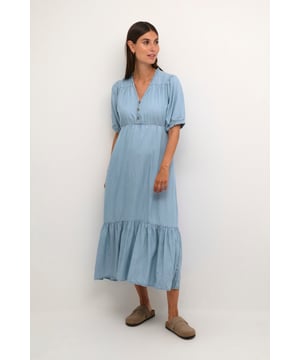 Relaxed fit,Midi lengte,Korte mouwen  Wassen op 40°, niet bleken, niet in de droger drogen, Druipnat ophangen in de schaduw, warm strijken max. 150° C, Chemisch laten reinigen.  65% Lyocell,35% Katoen
