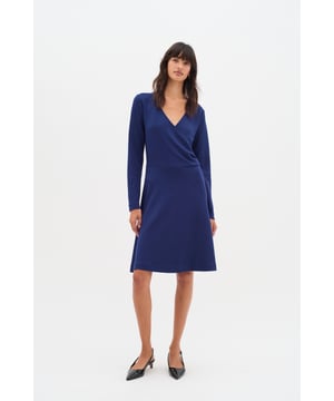 Feminine Form,Unterhalb des Knies,Lange Ärmel  Schonwäsche 30°, Nicht bleichen, Nicht im Trockner trocknen, Liegend trocken., Kalt bügeln max. 110° C, Trockenreinigung  51% Modal (TENCEL™),42% Polyester,7% Elasthan