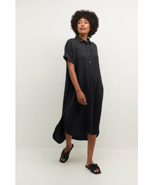 Modell: , Passform: Oversize-Passform, Länge: Midi-Länge, Gestaltung: Flügelärmel 30 Grad Schonwaschgang, nicht bleichen, nicht im Trockner trocknen, kalt bügeln max. 110° C, nicht chemisch reinigen 100% Baumwolle
