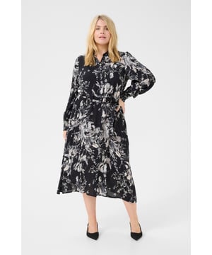 Regular fit,Midi lengte,Lange mouwen  Fijne was 30°, niet bleken, niet in de droger drogen, Druipnat ophangen in de schaduw, warm strijken max. 150° C,.  100% Viscose (LENZING™ ECOVERO™)