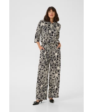 Regular fit,Elastische taille,Lange lengte,3/4 mouwen  Fijne was 30°, niet bleken, niet in de droger drogen, Liggend laten drogen in de schaduw, warm strijken max. 150° C, Chemisch laten reinigen.  100% Viscose (LENZING™ ECOVERO™)