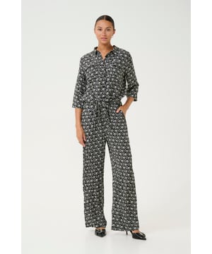 Regular fit,Elastische taille,Lange lengte,3/4 mouwen  Fijne was 30°, niet bleken, niet in de droger drogen, Liggend laten drogen in de schaduw, warm strijken max. 150° C, Chemisch laten reinigen.  100% Viscose (LENZING™ ECOVERO™)