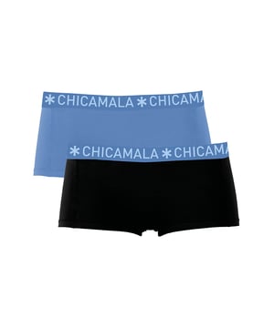 De Kledingstukken van Chicamala zitten als gegoten en zijn gemaakt van hoogwaardig katoen. Een zachte elastische band van microvezelstof zorgt voor extra comfort.