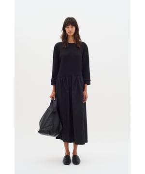 Relaxed fit,Knöchellänge,3/4 Ärmel  Schonwäsche 30°, Nicht bleichen, Nicht im Trockner trocknen, Liegend trocken., Kalt bügeln max. 110° C, Trockenreinigung  51% Modal (TENCEL™),42% Polyester,7% Elasthan