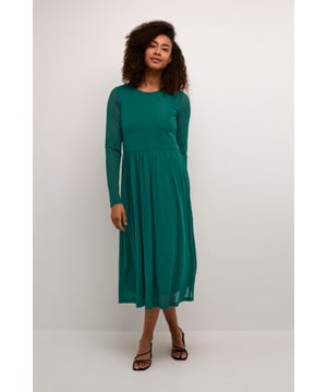 Feminine,Midi lengte,Lange mouwen  Fijne was 30°, niet bleken, niet in de droger drogen, Liggend laten drogen., koud strijken max. 110° C, Niet droog reinigen  95% Polyester,5% Elastaan