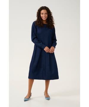Casual fit,Net onder de knie,Lange mouwen  Wassen op 40°, niet bleken, niet in de droger drogen, Druipnat ophangen in de schaduw, warm strijken max. 150° C, Chemisch laten reinigen.  90% Katoen,10% Lyocell