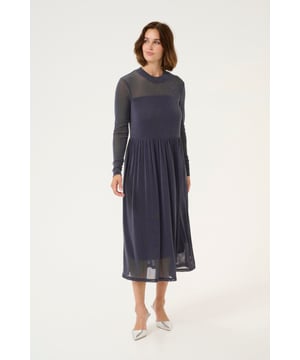 Regular fit,Midi-Länge,Lange Ärmel  30° waschbar, Nicht bleichen, Nicht im Trockner trocknen, Tropnass aufhängen im Schatten, Warm bügeln max. 150° C, Trockenreinigung  92% Nylon,5% Elasthan,3% Metallgarn