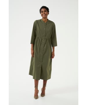 Feminine,Midi lengte,3/4 mouwen  Fijne was 30°, niet bleken, niet in de droger drogen, Liggend laten drogen., koud strijken max. 110° C, Droogreiniging  65% Katoen,33% Polyester,2% Elastaan