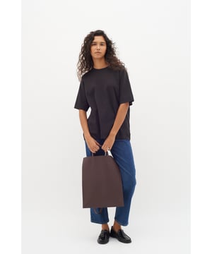 Baggy fit,Elleboog lengte  Fijne was 30°, niet bleken, niet in de droger drogen, Liggend laten drogen., koud strijken max. 110° C, Droogreiniging  100% Katoen