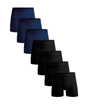 De Boxershorts/Onderbroeken van Muchachomalo zitten als gegoten en zijn gemaakt van hoogwaardig katoen. Een zachte elastische logotailleband van microvezelstof zorgt voor extra comfort. Specificaties • Normale Pasvorm • Vlakke gestikte naden voor extra comfort • Zachte Waistband met het Muchachomalo Logo Onderhoud • Wassen op 30 graden • Niet in de droger • Strijken op matig warme stand (2 stippen) Waarom Muchachomalo? Muchachomalo werkt alleen met fabrieken die BSCI en OEKO-TEX gecertificeerd zijn. Deze fabrieken hebben als doel arbeidsomstandigheden continu te verbeteren. Zij strijden voor het recht op het vormen van een vakbond, veilige werkomstandigheden en zijn tegen dwang- en kinderarbeid. Ook stellen zij consumenten en bedrijven in staat om zelf verantwoordelijke beslissingen te nemen die onze planeet beschermen voor de toekomstige generaties.