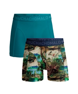 Die Boxershorts/Slips von Muchachomalo sind perfekt geschnitten und aus hochwertiger Baumwolle gefertigt. Ein weiches und elastisches Bündchen mit dem Microfaser-Logo sorgt für zusätzlichen Komfort.  Spezifikationen • Normale Passform • Flache Nähte für zusätzlichen Komfort • Weiches Bündchen mit dem Muchachomalo-Logo  Pflegehinweise • Waschbar bei 30 Grad • Nicht im Trockner trocknen • Bei mittlerer Temperatur bügeln (2 Punkte)  Warum Muchachomalo? Muchachomalo arbeitet nur mit BSCI- und OEKO-TEX-zertifizierten Fabriken. Diese Fabriken haben sich verpflichtet, die Arbeitsbedingungen kontinuierlich zu verbessern. Sie setzen sich für das Recht ein, Gewerkschaften zu bilden, sorgen für sichere Arbeitsbedingungen und lehnen Zwangsarbeit sowie Kinderarbeit ab. Sie ermöglichen es auch Verbrauchern und Unternehmen, verantwortungsbewusste Entscheidungen zu treffen, die unseren Planeten für zukünftige Generationen schützen.
