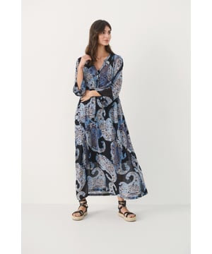 Relaxed fit,Knöchellänge,3/4 Ärmel  Schonwäsche 30°, Nicht bleichen, Nicht im Trockner trocknen, Tropnass aufhängen im Schatten, Warm bügeln max. 150° C, Nicht trockenreinigen  100% Viskose