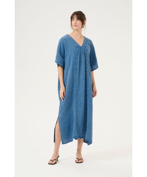 Oversize fit,Lengte net boven de enkel,Korte mouwen  Fijne was 30°, niet bleken, niet in de droger drogen, koud strijken max. 110° C, Niet droog reinigen  100% Katoen