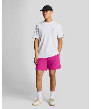 Finished with our signature Golden Eagle, these mesh-lined plain swim shorts, with fast-drying fabric, deliver the iconic Lyle & Scott style both in and out of the pool.