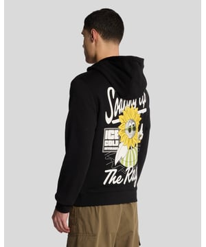 Wir präsentieren den Hoodies Sunnies Pool Bar Graphic Pullover Hoodie, ein edles Stück aus unserer Legacy-Reihe, fachmännisch gefertigt für den anspruchsvollen Gentleman. Dieses bezaubernde Kleidungsstück verbindet nahtlos Kunstfertigkeit mit Komfort und präsentiert eine markante Grafik, die eine entspannte und dennoch anspruchsvolle Ausstrahlung verkörpert – perfekt für eine Vielzahl von Freizeitanlässen. - Zusammensetzung: 100 % Premium-Baumwolle für unvergleichliche Weichheit - Passform: Normal geschnitten für Bewegungsfreiheit und eine zeitlose Silhouette - Logo-Branding: Dezentes, aber wirkungsvolles Branding für einen Hauch von Raffinesse - Vielseitiges Styling: Lässt sich mühelos mit Jeans oder Shorts kombinieren für einen eleganten Look Erweitern Sie Ihre Frühlingskollektion für Herren mit diesem außergewöhnlichen Hoodie, einer wahren Verkörperung von modernem Luxus und lässiger Eleganz.