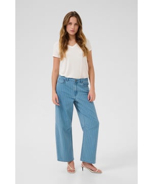 Relaxed fit,Mittlere Taille,Lang,Tapered  40° waschbar, Nicht bleichen, Nicht im Trockner trocknen, Tropnass aufhängen im Schatten, Kalt bügeln max. 110° C, Professionelle Reinigung.  65% Baumwolle,33% Polyester,2% Elasthan