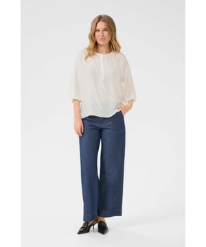 Loose fit,Lange lengte,3/4 mouwen  Fijne was 30°, niet bleken, niet in de droger drogen, Druipnat ophangen in de schaduw, koud strijken max. 110° C, Droogreiniging  80% Viscose,20% Polyamide
