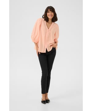 Loose fit,Normale lengte,3/4 mouwen  Fijne was 30°, niet bleken, niet in de droger drogen, Druipnat ophangen in de schaduw, niet strijken, Droogreiniging  80% Viscose,20% Polyamide