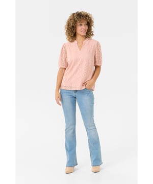 Regular fit,Heup lengte,Korte mouwen  Wassen op 40°, niet bleken, niet in de droger drogen, Druipnat ophangen in de schaduw, koud strijken max. 110° C, Droogreiniging  100% Polyester