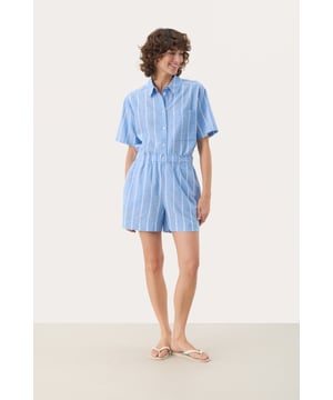 Easy fit,Comfort Taile,Mitte des Oberschenkels  Schonwäsche 30°, Nicht bleichen, Nicht im Trockner trocknen, Tropnass aufhängen im Schatten, Kalt bügeln max. 110° C, Trockenreinigung  55% Leinen,45% Baumwolle