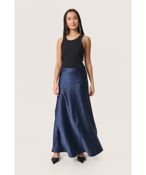 Slim fit,Elastische Taille,Knöchellänge  Schonwäsche 30°, Nicht bleichen, Nicht im Trockner trocknen, Tropnass aufhängen im Schatten, Kalt bügeln max. 110° C, Trockenreinigung  96% Polyester,4% Elasthan