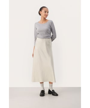 A-shape,Comfort Taile,Midi-Länge  Schonwäsche 30°, Nicht bleichen, Nicht im Trockner trocknen, Tropnass aufhängen im Schatten, Kalt bügeln max. 110° C, Trockenreinigung  100% Polyester (Recycelt)