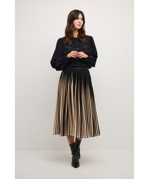 Relaxed fit,Elastische Taille,Midi-Länge  Schonwäsche 30°, Nicht bleichen, Nicht im Trockner trocknen, Tropnass aufhängen, Kalt bügeln max. 110° C, Nicht trockenreinigen  100% Polyester