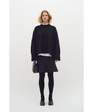 Classic fit,Elastische Taille,Kurze Länge  Schonwäsche 30°, Nicht bleichen, Nicht im Trockner trocknen, Liegend trocken im Schatten, Warm bügeln max. 150° C, Trockenreinigung  65% Viskose,35% Polyamid
