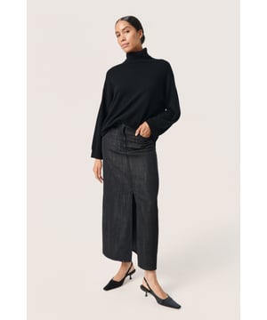 Slim fit,Midi lengte  Fijne was 30°, niet bleken, niet in de droger drogen, Druipnat ophangen in de schaduw, koud strijken max. 110° C, Droogreiniging  100% Lyocell