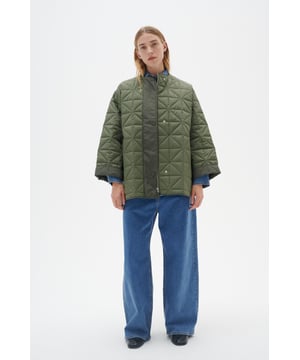 Gerade Passform,Lange Ärmel  Schonwäsche 30°, Nicht bleichen, Trocknen im Trockner schonend, Nicht bügeln, Nicht trockenreinigen  100% Polyester (Recycelt)