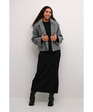 Regular fit,Lange Ärmel  Professionelle Reinigung, Nicht bleichen, Nicht im Trockner trocknen, Tropnass aufhängen im Schatten, Nicht bügeln, Trockenreinigung  100% Polyester