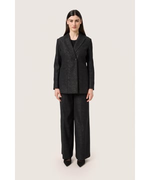 Slim fit,Lange Ärmel  Professionelle Reinigung, Nicht bleichen, Nicht im Trockner trocknen, Tropnass aufhängen im Schatten, Kalt bügeln max. 110° C, Trockenreinigung  41% Polyester,40% Baumwolle,12% Metallisch,7% Elasthan
