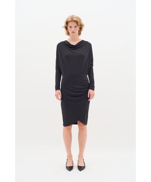 Tight fit,Knie,Lange mouwen  Fijne was 30°, niet bleken, niet in de droger drogen, Liggend laten drogen., koud strijken max. 110° C, Droogreiniging  68% Viscose,32% Polyester