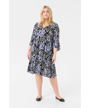 A-shape,Knie,3/4 mouwen  Fijne was 30°, niet bleken, niet in de droger drogen, Liggend laten drogen in de schaduw, warm strijken max. 150° C,.  100% Viscose (LENZING™ ECOVERO™)