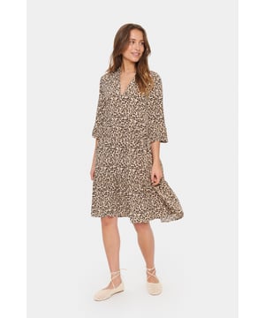 Casual fit,Knie  Fijne was 30°, niet bleken, niet in de droger drogen, Druipnat ophangen in de schaduw, koud strijken max. 110° C, Droogreiniging  100% Viscose (LENZING™ ECOVERO™)