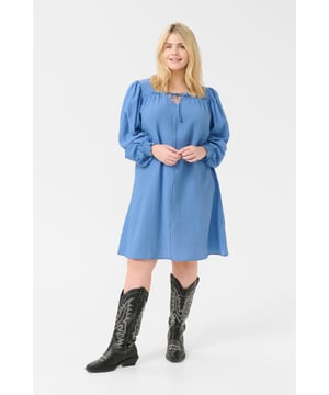 A-shape,Knie,Lange mouwen  Fijne was 30°, niet bleken, niet in de droger drogen, Druipnat ophangen in de schaduw, koud strijken max. 110° C,   80% Viscose,20% Nylon