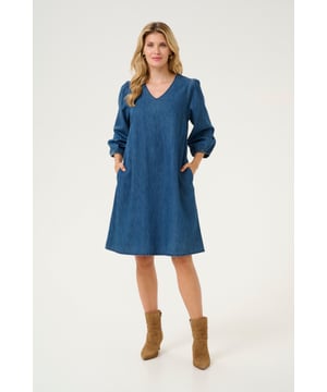 Relaxed fit,Knie,3/4 mouwen  Wassen op 40°, niet bleken, niet in de droger drogen, Druipnat ophangen in de schaduw, warm strijken max. 150° C, Chemisch laten reinigen.  90% Katoen,10% Lyocell