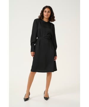 Regular fit,Knielänge,Lange Ärmel  30° waschbar, Nicht bleichen, Nicht im Trockner trocknen, Tropnass aufhängen im Schatten, Warm bügeln max. 150° C, Trockenreinigung  100% Polyester