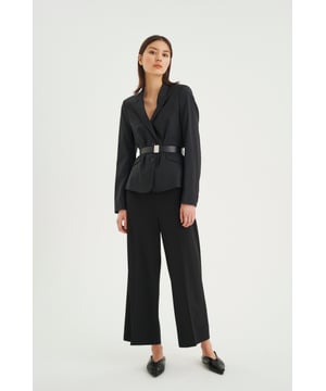Gerade Passform,Lange Ärmel  Professionelle Reinigung, Nicht bleichen, Nicht im Trockner trocknen, Kalt bügeln max. 110° C, Trockenreinigung  52% Polyester,44% Virgin Wool,4% Elasthan