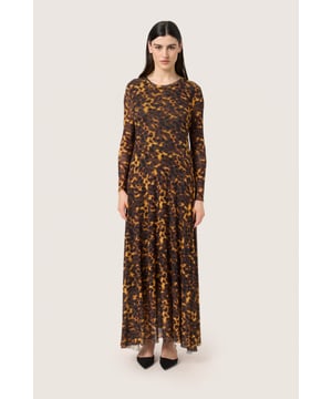 Regular fit,6/8 lengte,Lange mouwen  Fijne was 30°, niet bleken, niet in de droger drogen, Druipnat ophangen, koud strijken max. 110° C, Niet droog reinigen  95% Polyester,5% Elastaan