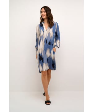 Relaxed fit,Über Knielänge,Lange Ärmel  Schonwäsche 30°, Nicht bleichen, Nicht im Trockner trocknen, Tropnass aufhängen im Schatten, Warm bügeln max. 150° C, Professionelle Reinigung.  100% Viskose (LENZING™ ECOVERO™)