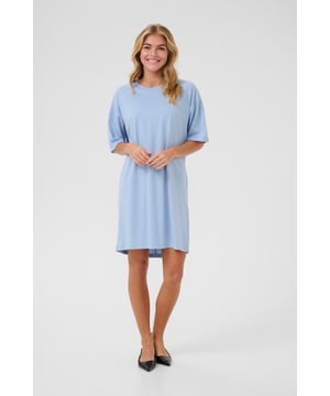 Oversize fit,Boven de knie,Elleboog lengte  Fijne was 30°, niet bleken, niet in de droger drogen, Druipnat ophangen in de schaduw, warm strijken max. 150° C, Droogreiniging  100% Katoen