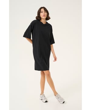 Oversize fit,Boven de knie,Elleboog lengte  Fijne was 30°, niet bleken, niet in de droger drogen, Druipnat ophangen in de schaduw, warm strijken max. 150° C,   100% Katoen