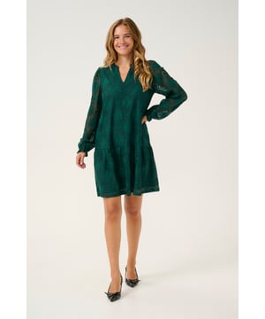 Relaxed fit,Boven de knie,Lange mouwen  Fijne was 30°, niet bleken, niet in de droger drogen, Druipnat ophangen in de schaduw, koud strijken max. 110° C, Droogreiniging  70% Polyamide,30% Katoen