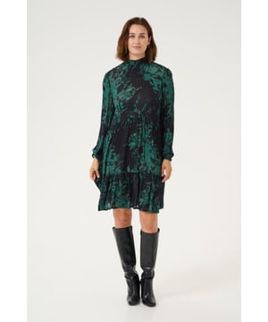Loose fit,Boven de knie,Lange mouwen  Fijne was 30°, niet bleken, niet in de droger drogen, Druipnat ophangen, koud strijken max. 110° C, Niet droog reinigen  100% Viscose (LENZING™ ECOVERO™)