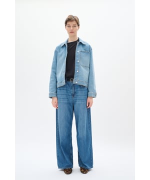 Relaxed fit,Lange Ärmel  30° waschbar, Nicht bleichen, Trocknen im Trockner schonend, Tropnass aufhängen, Warm bügeln max. 150° C, Trockenreinigung  99% Baumwolle,1% Elasthan